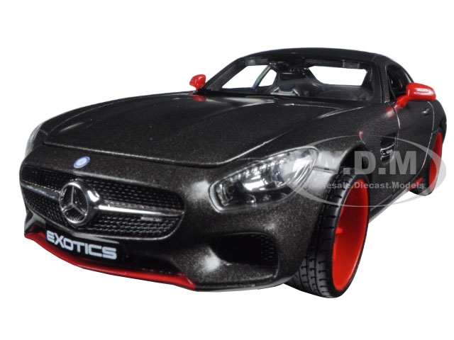 Mercedes Amg Gt Black "exotics" 1/24 Diecast Model Car By Maisto