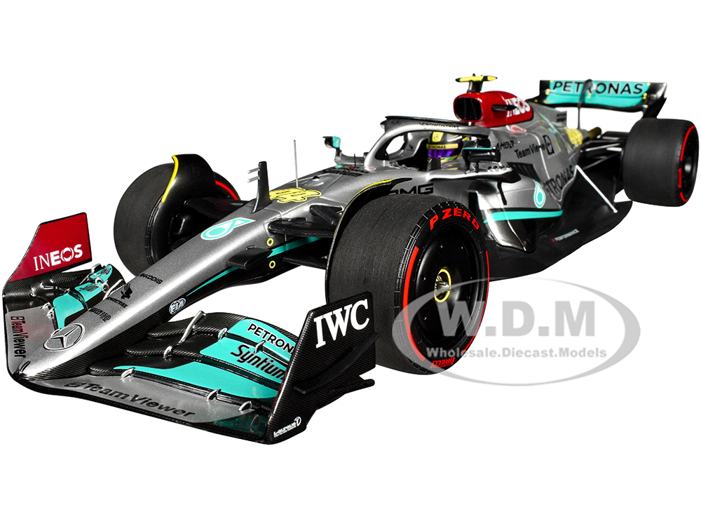 Mercedes-AMG F1 W13 E Performance #44 Lewis Hamilton 2nd Place Formula One F1 Brazilian GP (2022) with Driver Limited Edition to 336 pieces Worldwide 1/18 Diecast Model Car by Minichamps