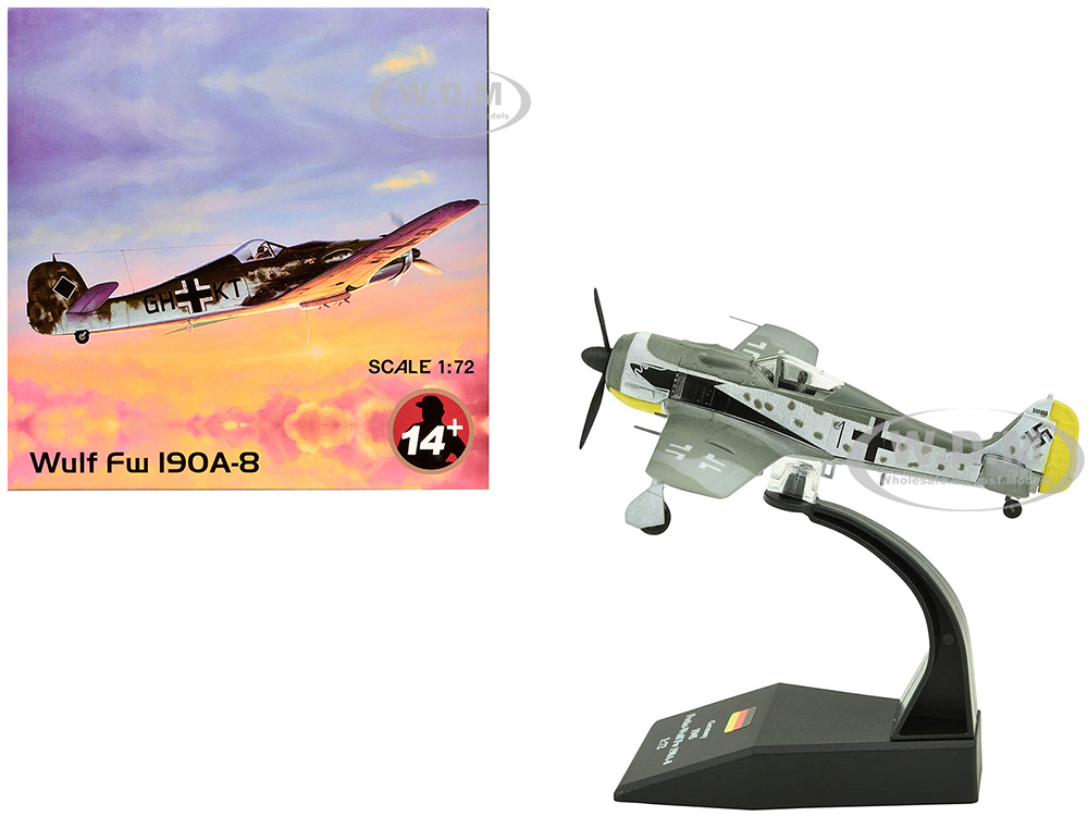 Focke-Wulf Fw 190A-8 Fighter Aircraft 98-Victory Ace Staffelkapitaen Horst Hannig I./JG 2 Triqueville France (1943) German Luftwaffe 1/72 Diecast Model Airplane