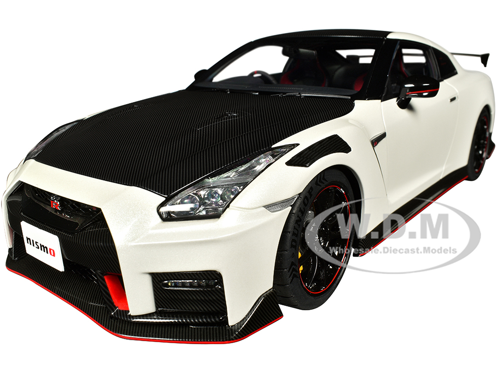 2022 Nissan GT-R (R35) Nismo Special Edition RHD (Right Hand Drive) Brilliant White Pearl with Carbon Hood and Top 1/18 Model Car by Autoart