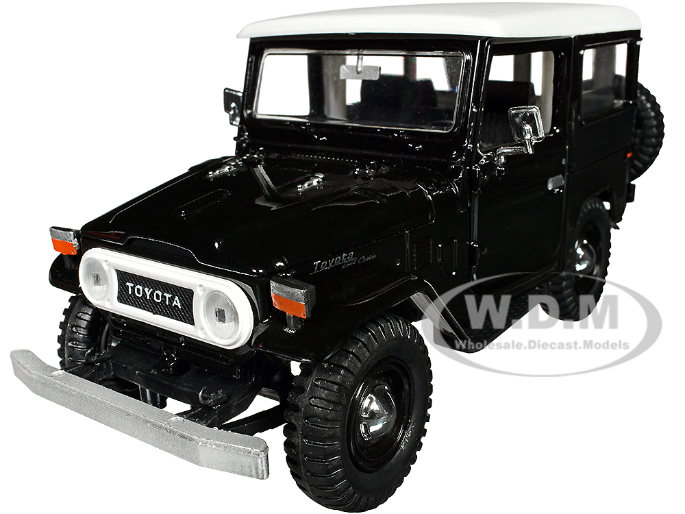 Toyota FJ40 Land Cruiser Black with White Top 1/24 Diecast Model Car by Motormax