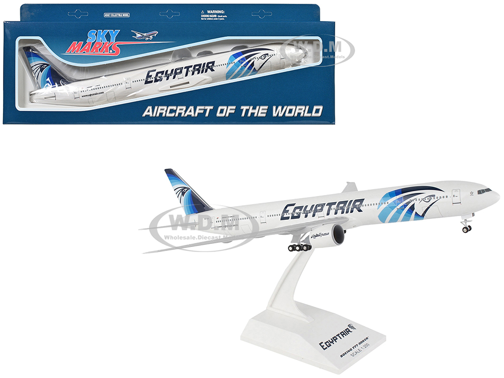 Boeing 777-300 Commercial Aircraft with Landing Gear "EgyptAir" (SU-GDL) White with Blue Tail (Snap-Fit) 1/200 Plastic Model by Skymarks