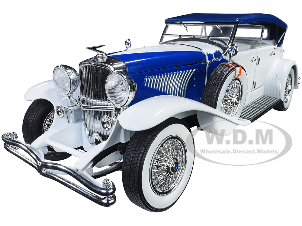 Duesenberg II SJ Blue and White with White Interior 1/18 Diecast Model Car by Greenlight