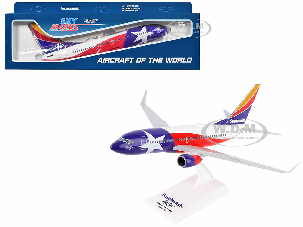 Boeing 737-700 Commercial Aircraft "Southwest Airlines - Lone Star One" (N931WN) Texas Flag Livery (Snap-Fit) 1/130 Plastic Model by Skymarks