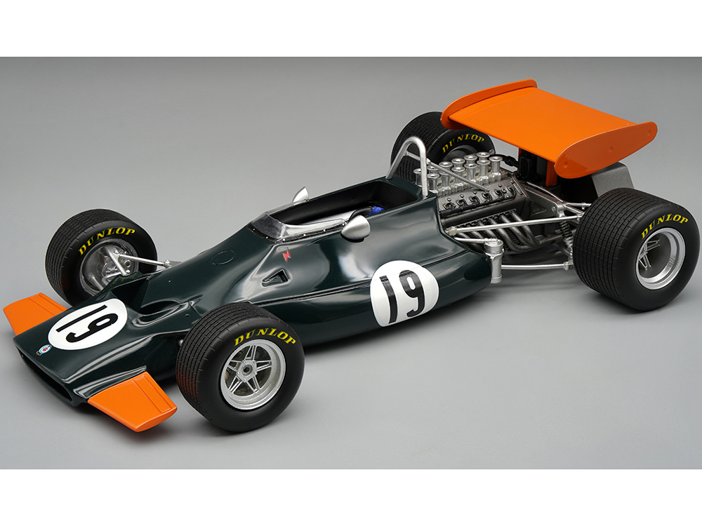 BRM P153 #19 Jackie Oliver Formula One F1 South African GP (1970) Mythos Series Limited Edition to 55 pieces Worldwide 1/18 Model Car by Tecnomodel