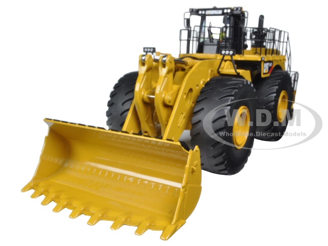 Cat Caterpillar 994f Wheel Loader With Operator "core Classics Series" 1/50 Diecast Model By Diecast Masters