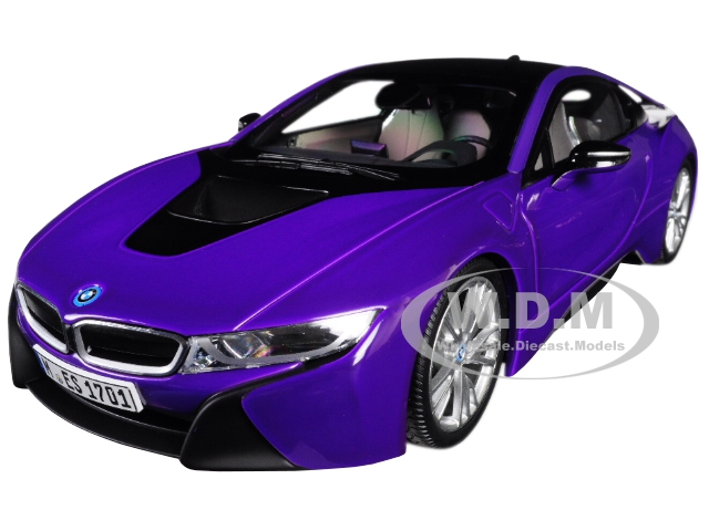 Bmw I8 Purple With Black Top 1/18 Diecast Model Car By Paragon