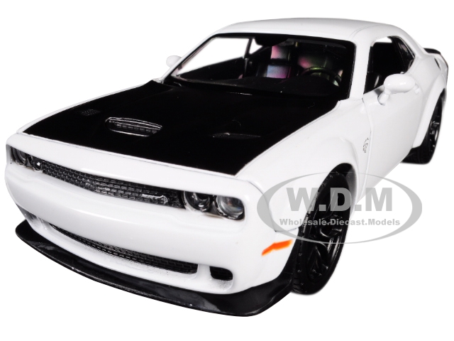 2018 Dodge Challenger Srt Hellcat Widebody White With Black Hood 1/24 Diecast Model Car By Motormax
