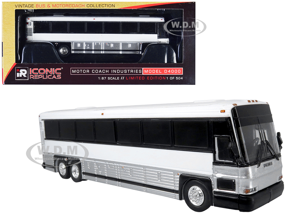 2001 MCI D4000 Coach Bus Plain White Vintage Bus &amp; Motorcoach Collection Limited Edition to 504 pieces Worldwide 1/87 (HO) Diecast Model by Iconic Replicas