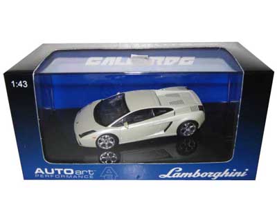 Lamborghini Gallardo Baloon White 1/43 Diecast Model Car By Autoart