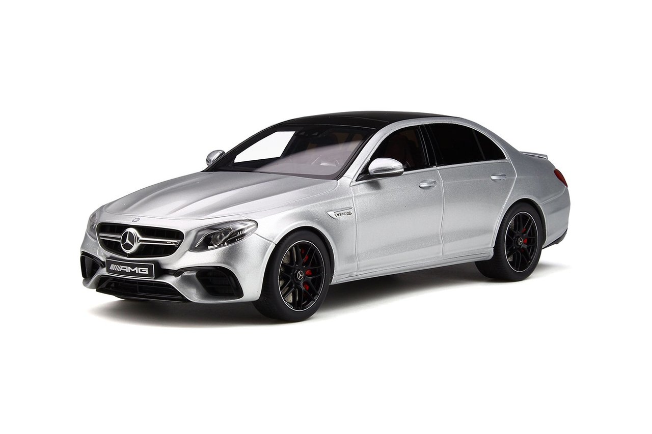 Mercedes Amg E 63 S Iridium Silver With Black Top Limited Edition To 999 Pieces Worldwide 1/18 Model Car By Gt Spirit