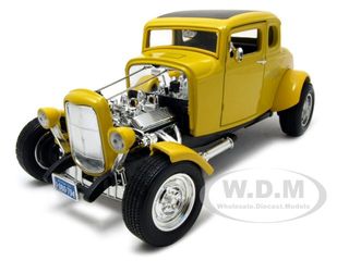 1932 Ford Coupe Hot Rod Yellow 1/18 Diecast Model Car By Motormax